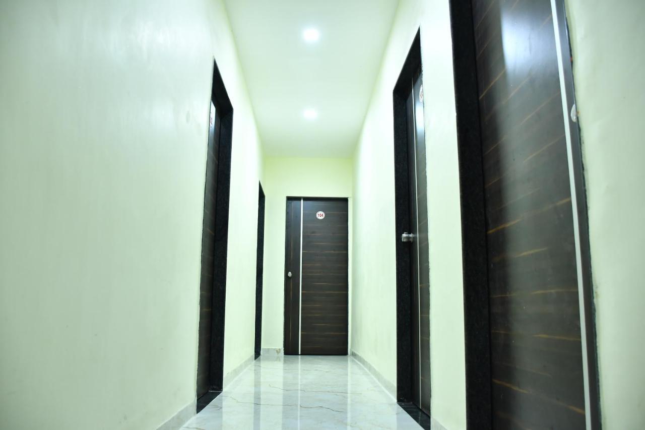 Hotel Kalika Residency Akalkot Luaran gambar