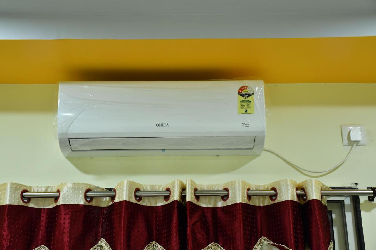 Hotel Kalika Residency Akalkot Luaran gambar