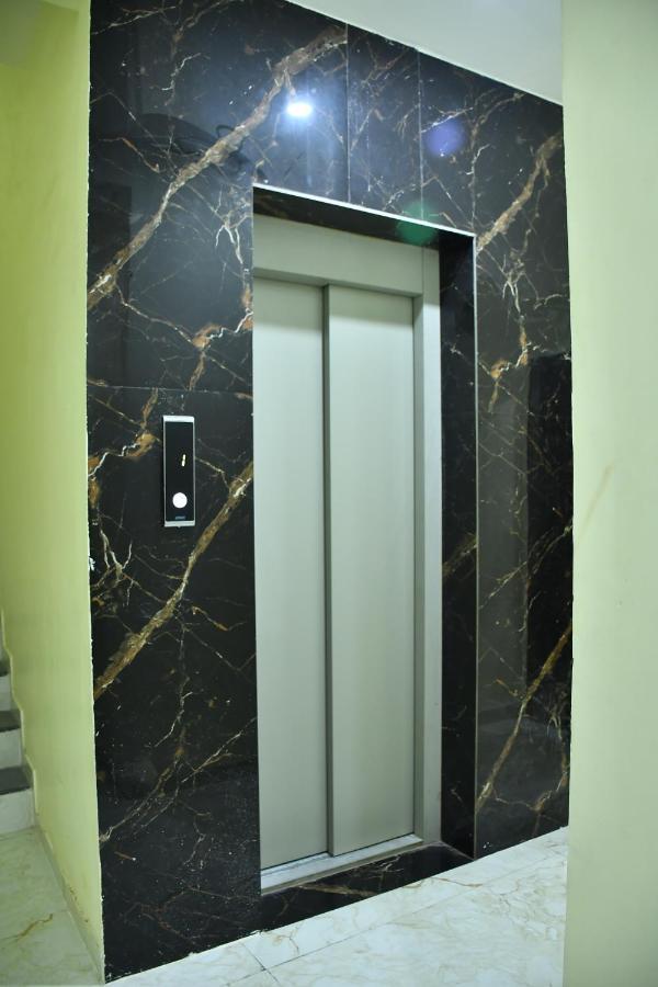 Hotel Kalika Residency Akalkot Luaran gambar