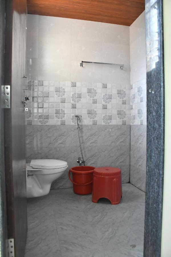 Hotel Kalika Residency Akalkot Luaran gambar